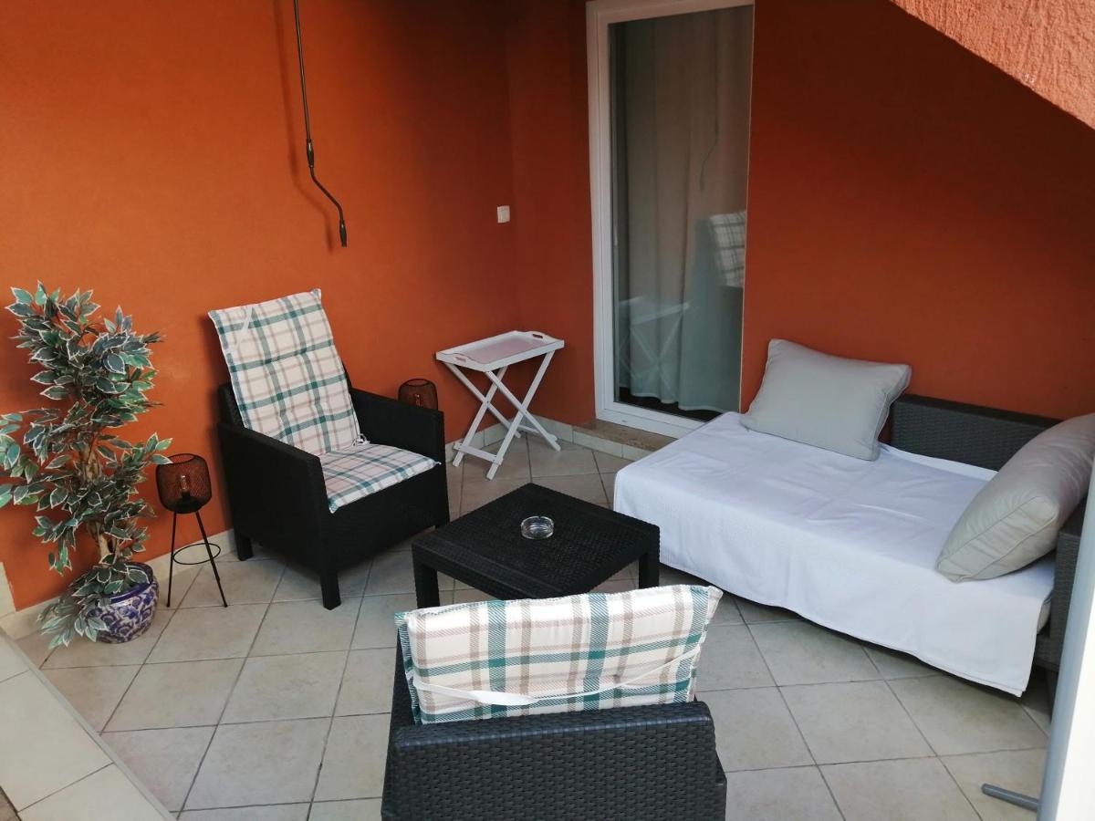 Apartments Maris Пореч Екстер'єр фото