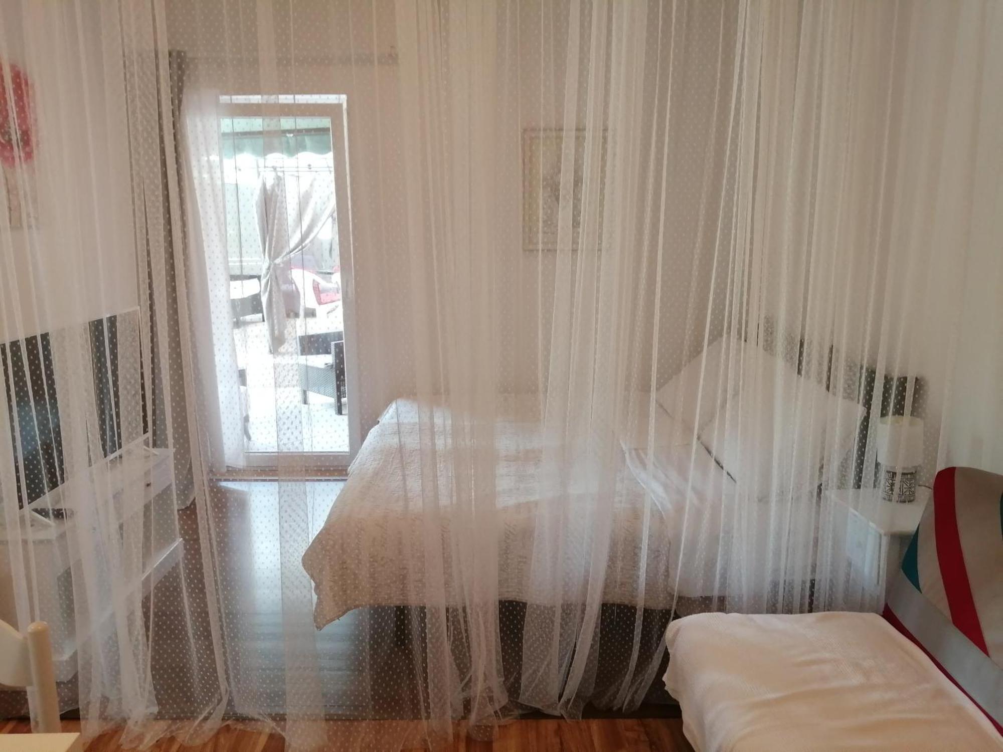 Apartments Maris Пореч Екстер'єр фото